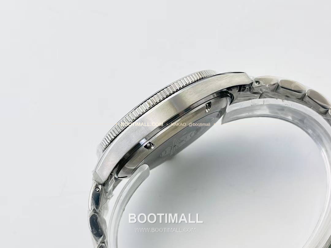 론진 스피릿 Zulu Time GMT 세라믹 베젤 블랙다이얼 오토매틱 Longines Spirit Zulu Time GMT Ceramic Bezel Black Dial Automatic 42mm 6