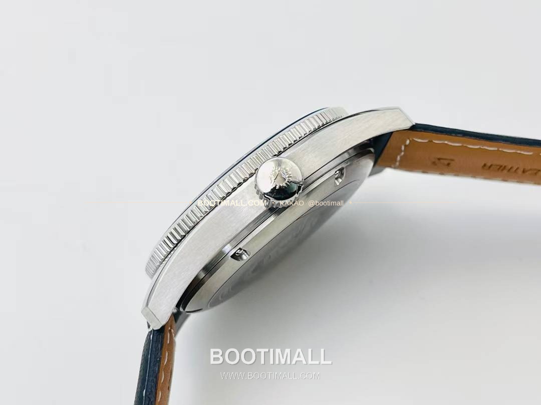 론진 스피릿 Zulu Time GMT 세라믹 베젤 블랙다이얼 오토매틱 Longines Spirit Zulu Time GMT Ceramic Bezel Black Dial Automatic 42mm 5