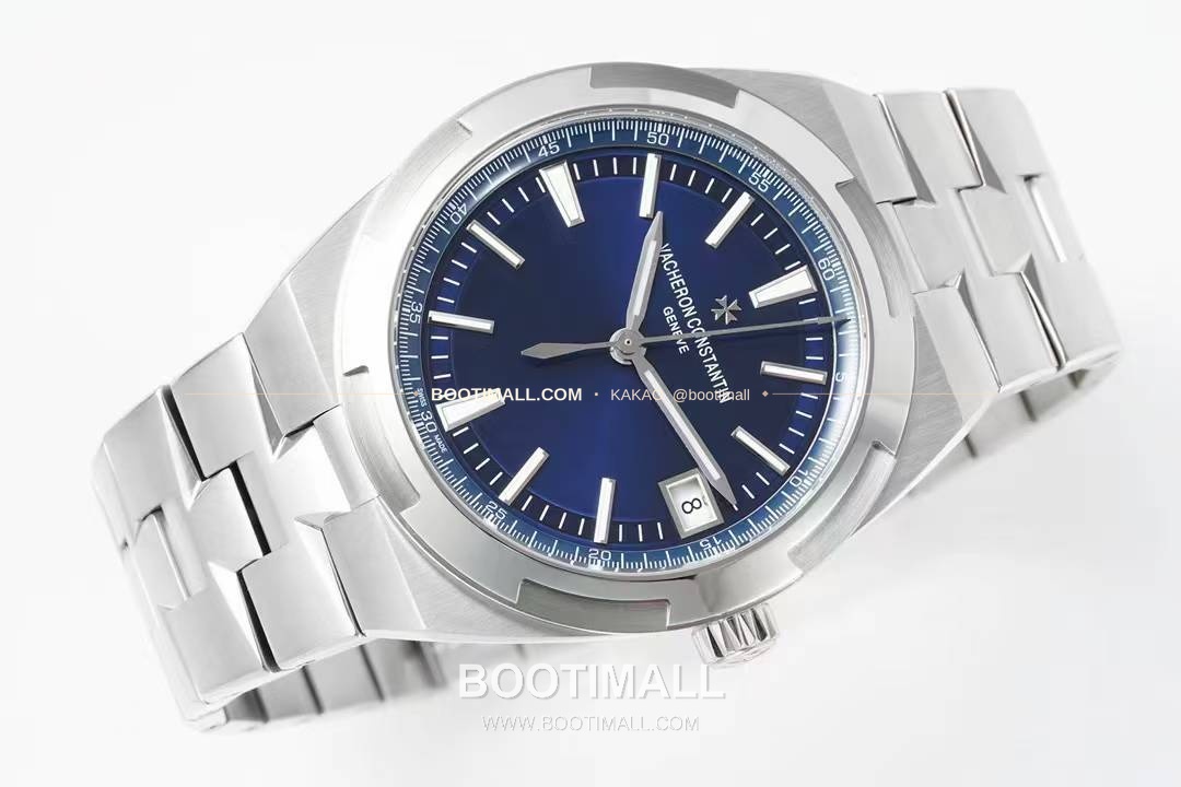 바쉐론 콘스탄틴 오버시즈 4500 블루 다이얼 오토매틱 Vacheron Constantin Overseas 4500 Blue Dial Automatic 41mm 5