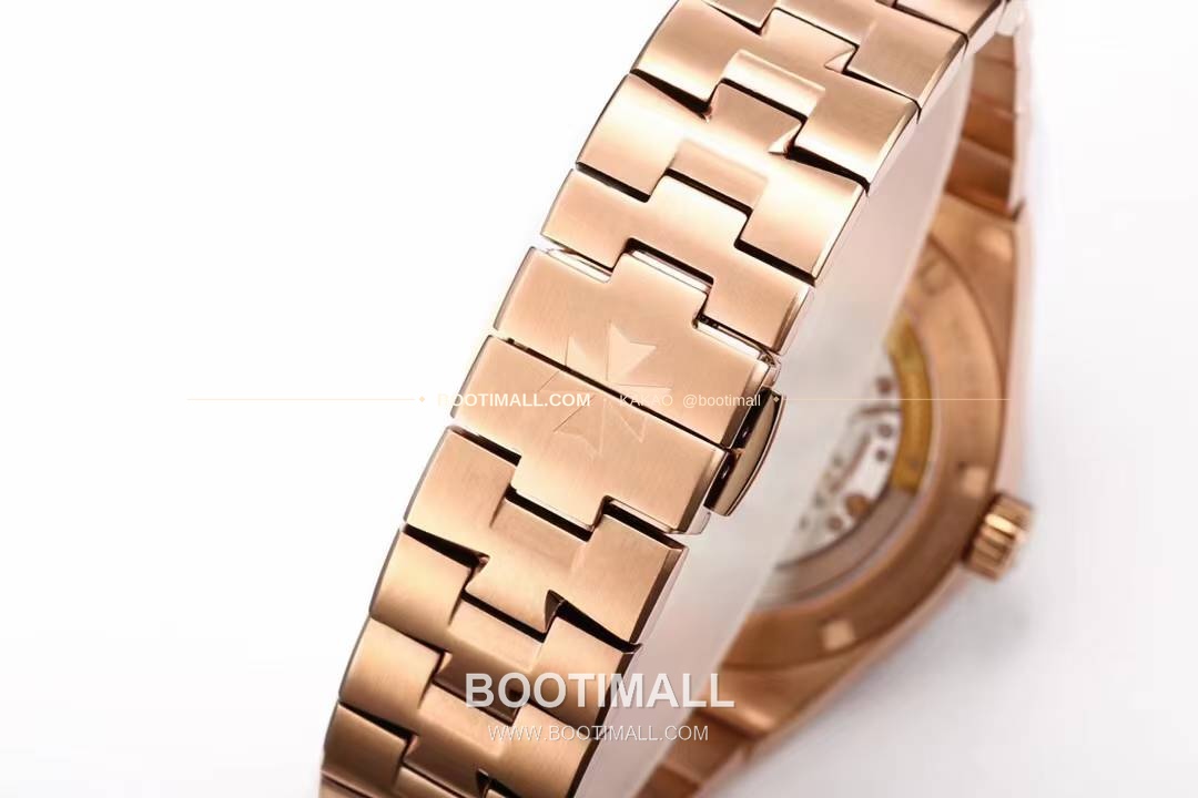 바쉐론 콘스탄틴 오버시즈 투르비용 블루 다이얼 오토매틱 Vacheron Constantin Overseas Tourbillon Blue Dial Automatic 42.5mm 7