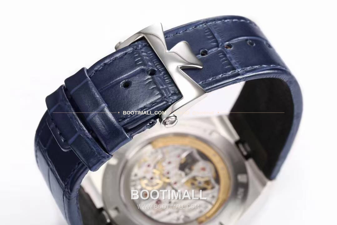 바쉐론 콘스탄틴 오버시즈 투르비용 블루 다이얼 오토매틱 Vacheron Constantin Overseas Tourbillon Blue Dial Automatic 42.5mm 9