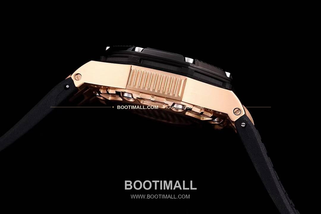 오데마피게 로열오크 오프쇼어 서바이버 크로노그래프 블랙 오토매틱 Audemars Piguet Royal Oak Offshore Survivor Chronograph Black Automatic 44mm 7