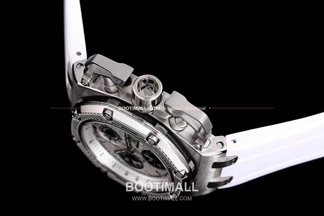 오데마피게 로열오크 오프쇼어 서바이버 크로노그래프 블랙 오토매틱 Audemars Piguet Royal Oak Offshore Survivor Chronograph Black Automatic 44mm 6