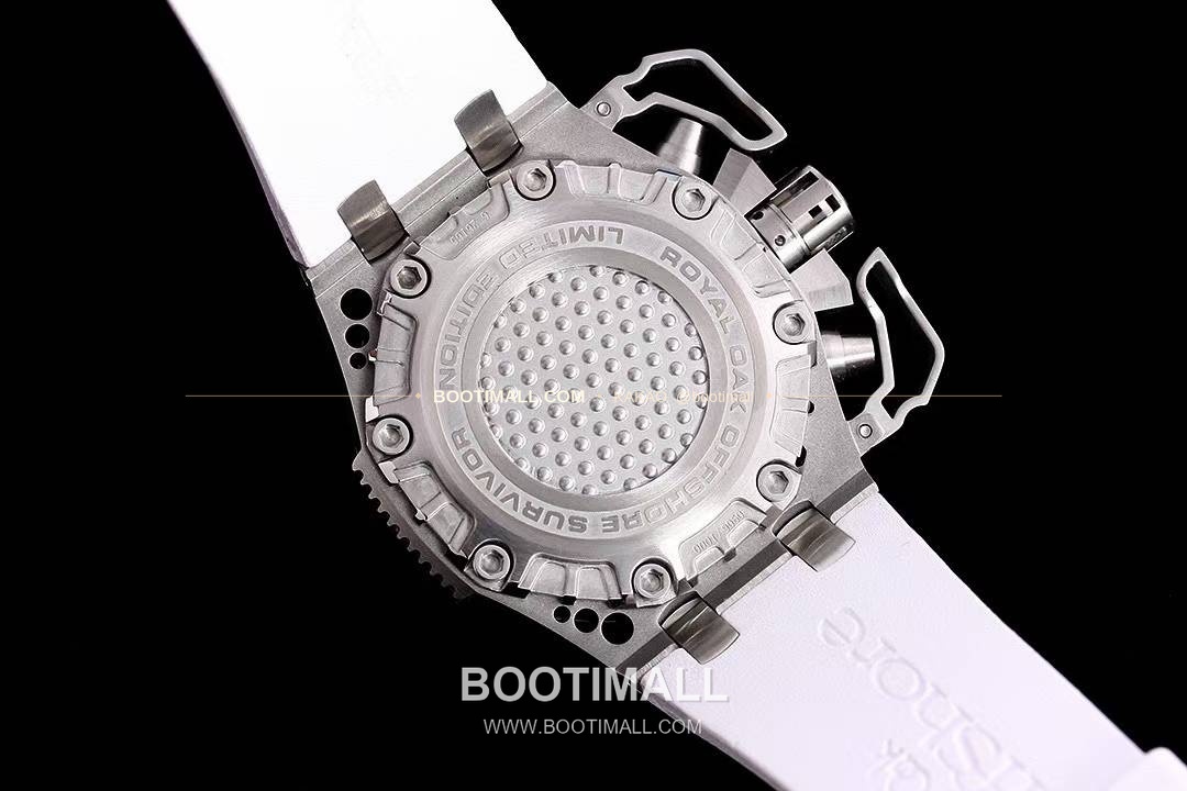 오데마피게 로열오크 오프쇼어 서바이버 크로노그래프 블랙 오토매틱 Audemars Piguet Royal Oak Offshore Survivor Chronograph Black Automatic 44mm 8