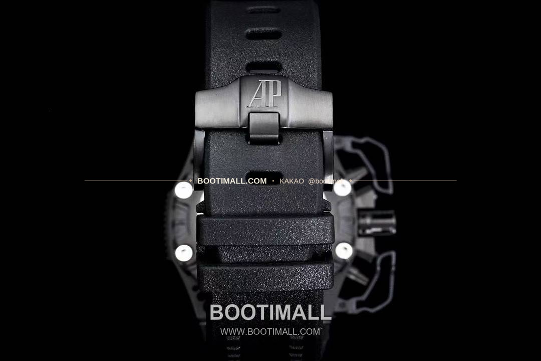 오데마피게 로열오크 오프쇼어 서바이버 크로노그래프 블랙 오토매틱 Audemars Piguet Royal Oak Offshore Survivor Chronograph Black Automatic 44mm 9