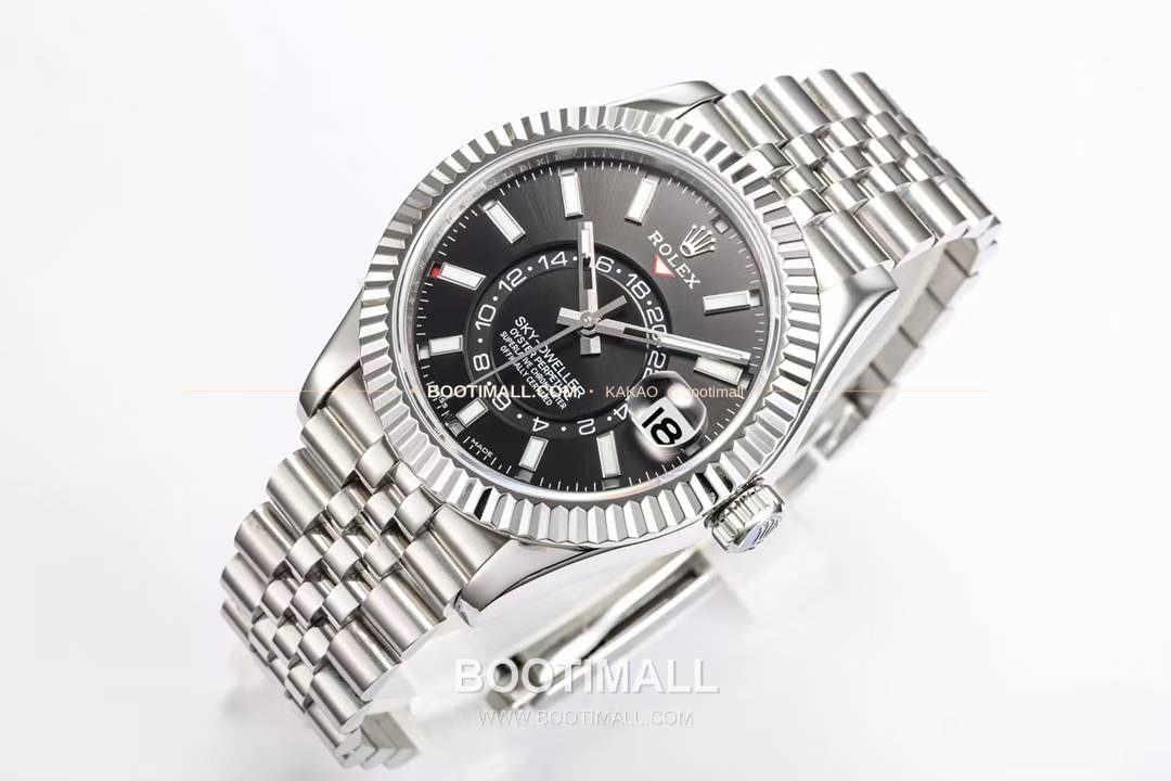 롤렉스 스카이드웰러 애뉴얼 캘린더 GMT 오토매틱 Rolex Sky-Dweller Annual Calendar GMT Automatic 42mm 3