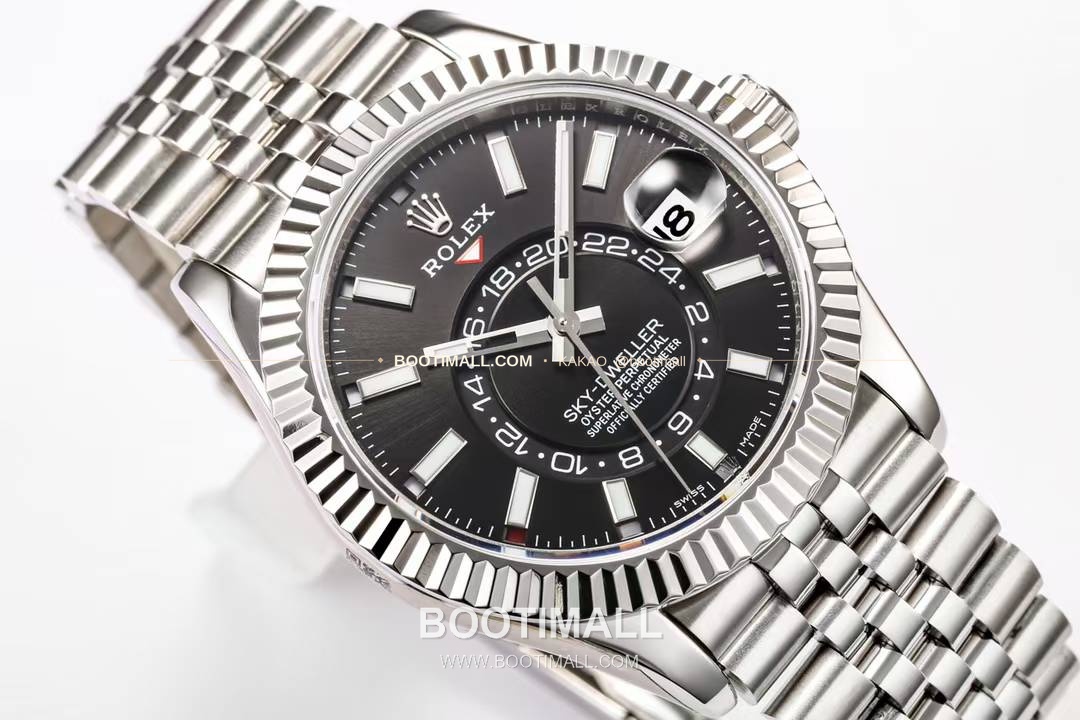 롤렉스 스카이드웰러 애뉴얼 캘린더 GMT 오토매틱 Rolex Sky-Dweller Annual Calendar GMT Automatic 42mm 4