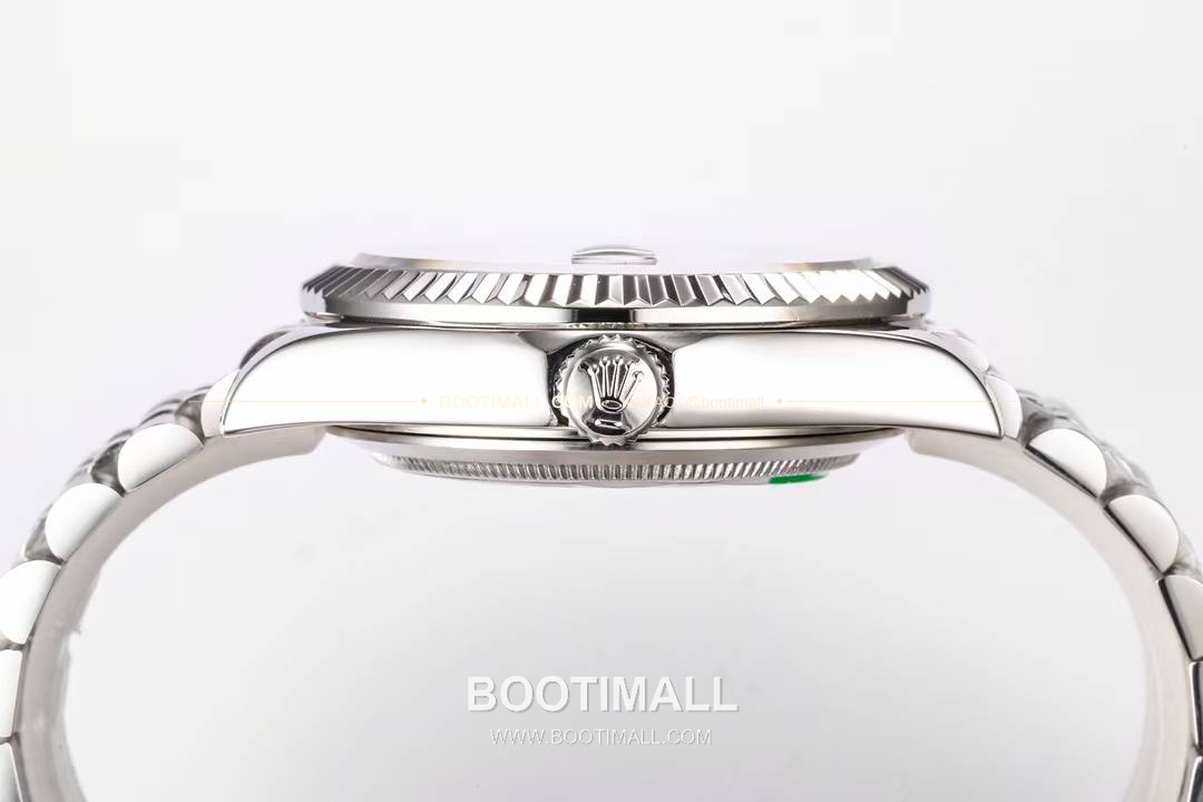 롤렉스 스카이드웰러 애뉴얼 캘린더 GMT 오토매틱 Rolex Sky-Dweller Annual Calendar GMT Automatic 42mm 7