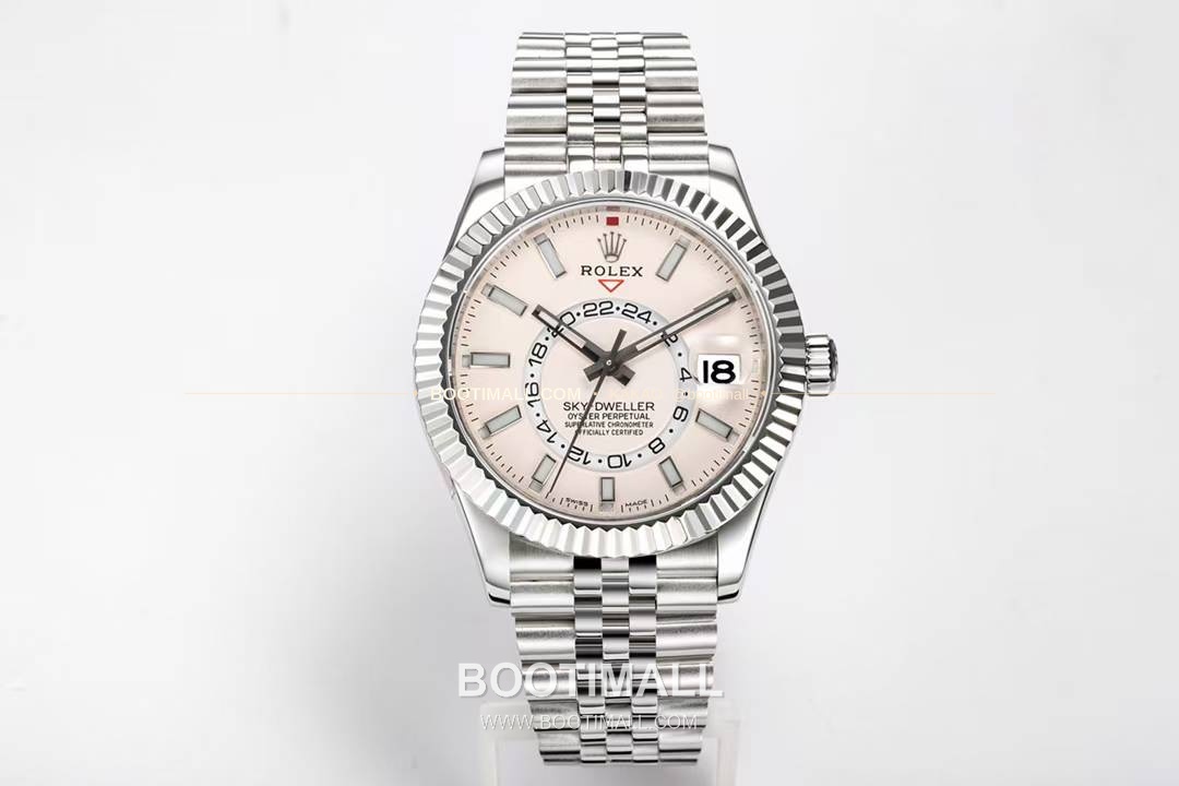 롤렉스 스카이드웰러 애뉴얼 캘린더 GMT 오토매틱 Rolex Sky-Dweller Annual Calendar GMT Automatic 42mm 1