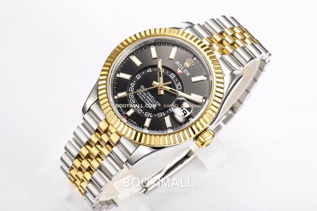 롤렉스 스카이드웰러 애뉴얼 캘린더 GMT 오토매틱 Rolex Sky-Dweller Annual Calendar GMT Automatic 42mm 4