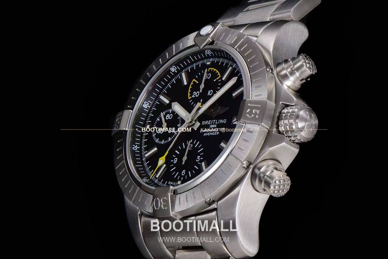 브라이틀링 어벤저 크로노그래프43 스틸 오토매틱 Breitling Avenger Chronograph 43 Steel Automatic 43mm 5