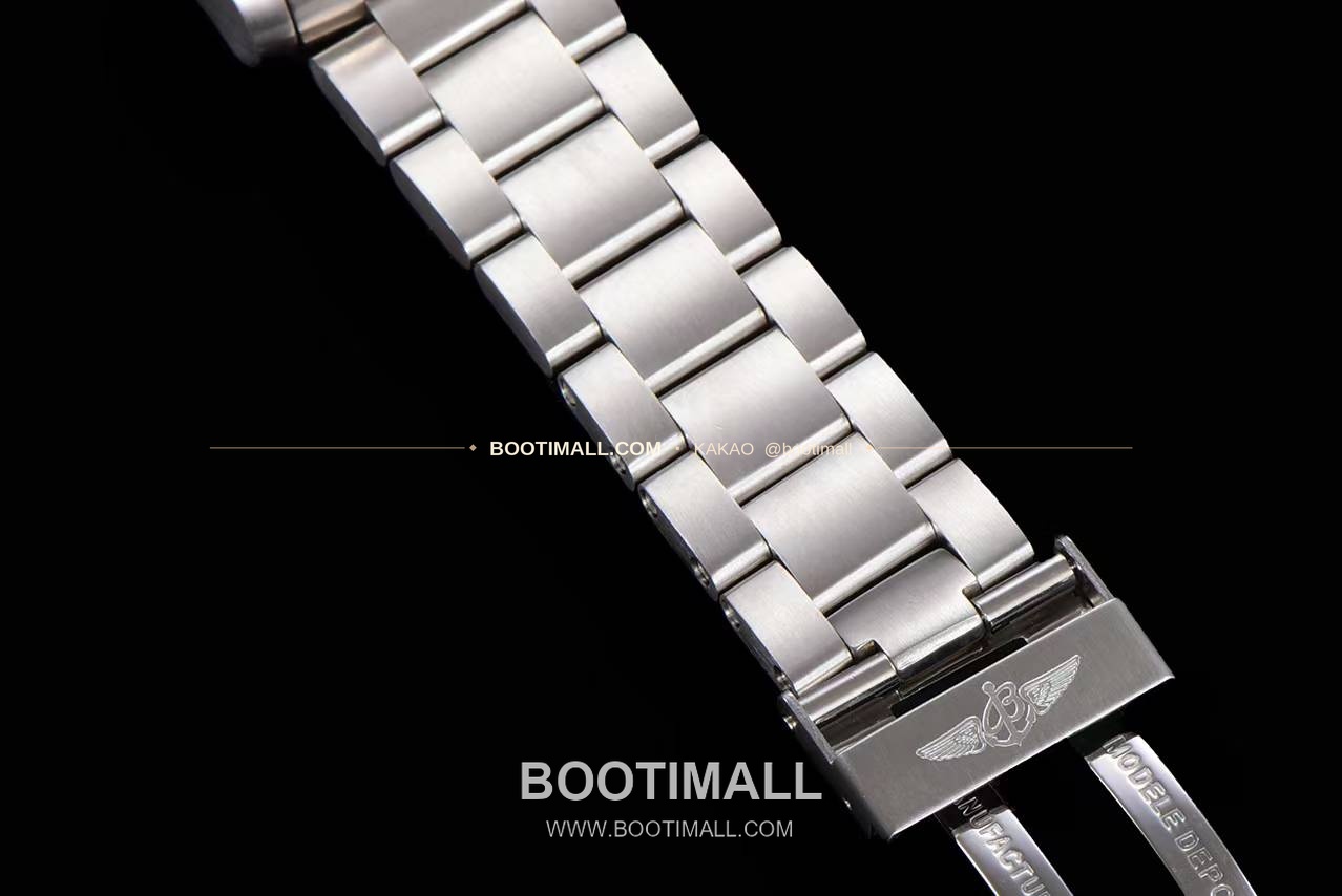 브라이틀링 어벤저 크로노그래프43 스틸 오토매틱 Breitling Avenger Chronograph 43 Steel Automatic 43mm 8