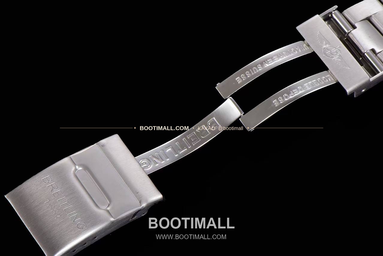 브라이틀링 어벤저 크로노그래프43 스틸 오토매틱 Breitling Avenger Chronograph 43 Steel Automatic 43mm 9
