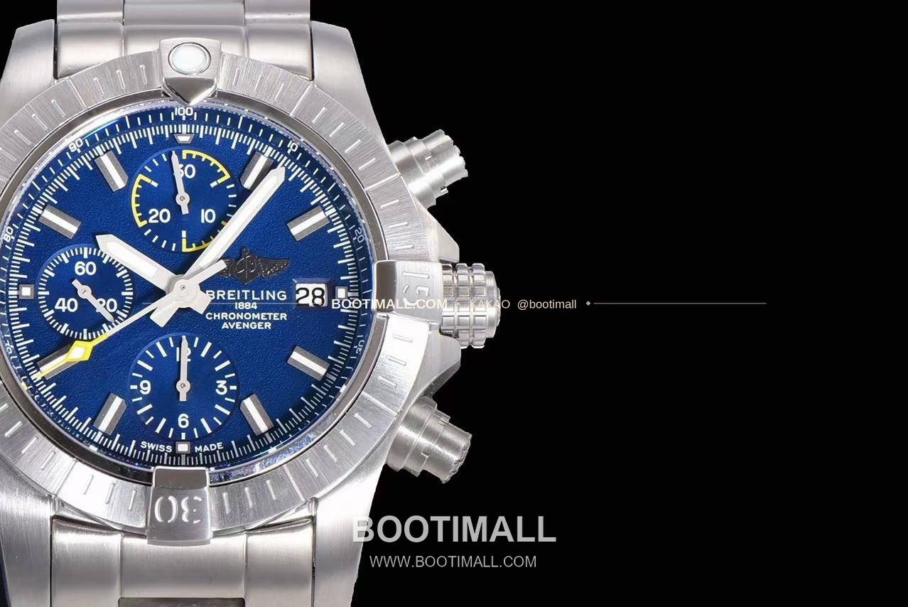 브라이틀링 어벤저 크로노그래프43 스틸 오토매틱 Breitling Avenger Chronograph 43 Steel Automatic 43mm 2