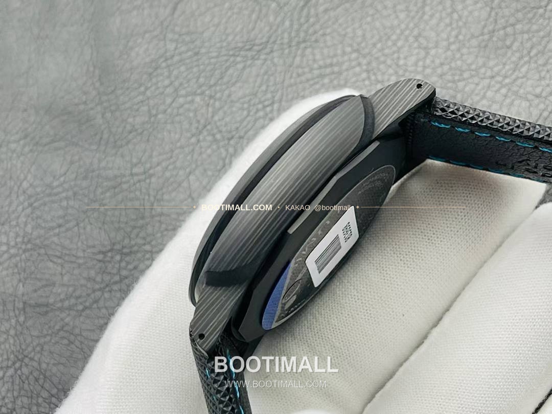 파네라이 루미노르 PAM01661 카본 샌드위치다이얼 블루야광 오토매틱 Panerai Luminor PAM01661 Carbon Sandwich Dial Blue Lume Automatic 44mm 7