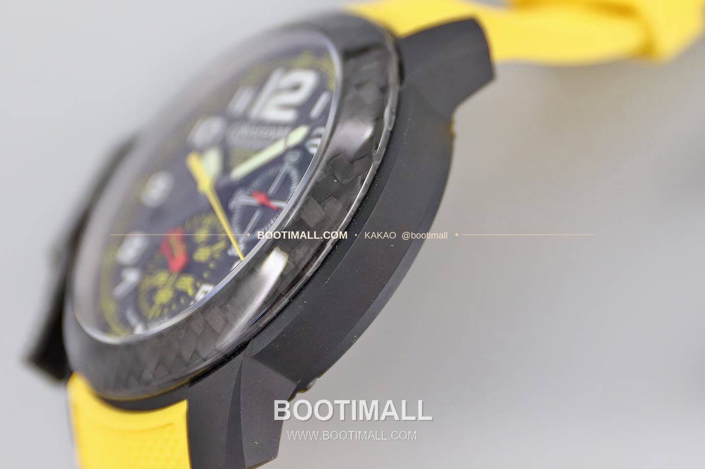 그라함 크로노파이터 티타늄 카본 크로노그래프 오토매틱 Graham Chronofighter Titanium Carbon Chronograph Automatic 47mm 4