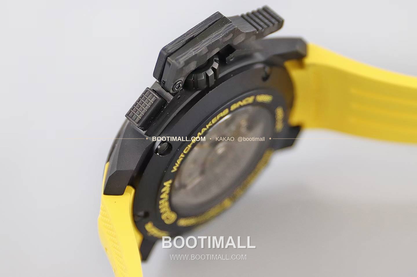 그라함 크로노파이터 티타늄 카본 크로노그래프 오토매틱 Graham Chronofighter Titanium Carbon Chronograph Automatic 47mm 5