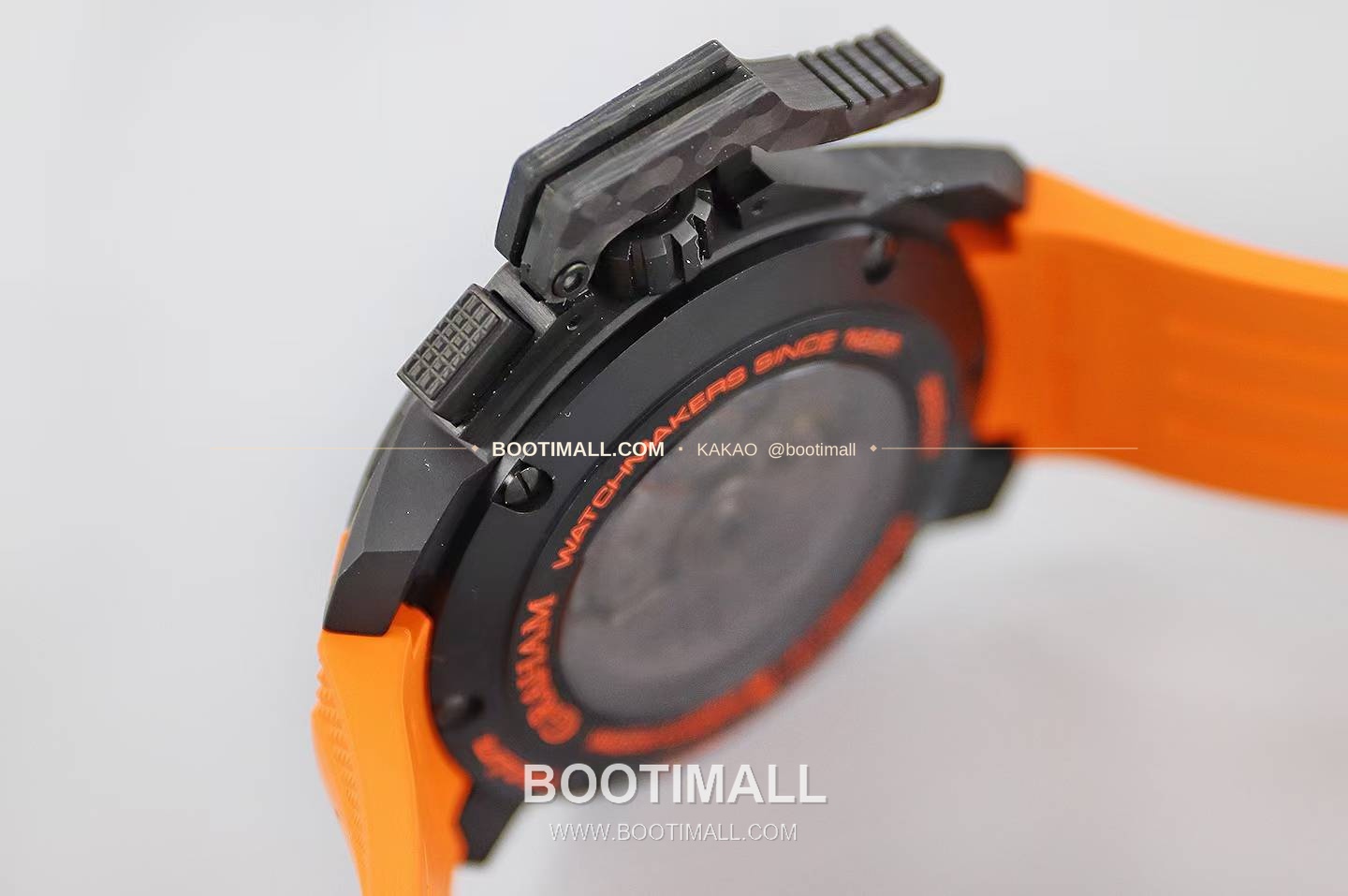 그라함 크로노파이터 티타늄 카본 크로노그래프 오토매틱 Graham Chronofighter Titanium Carbon Chronograph Automatic 47mm 5