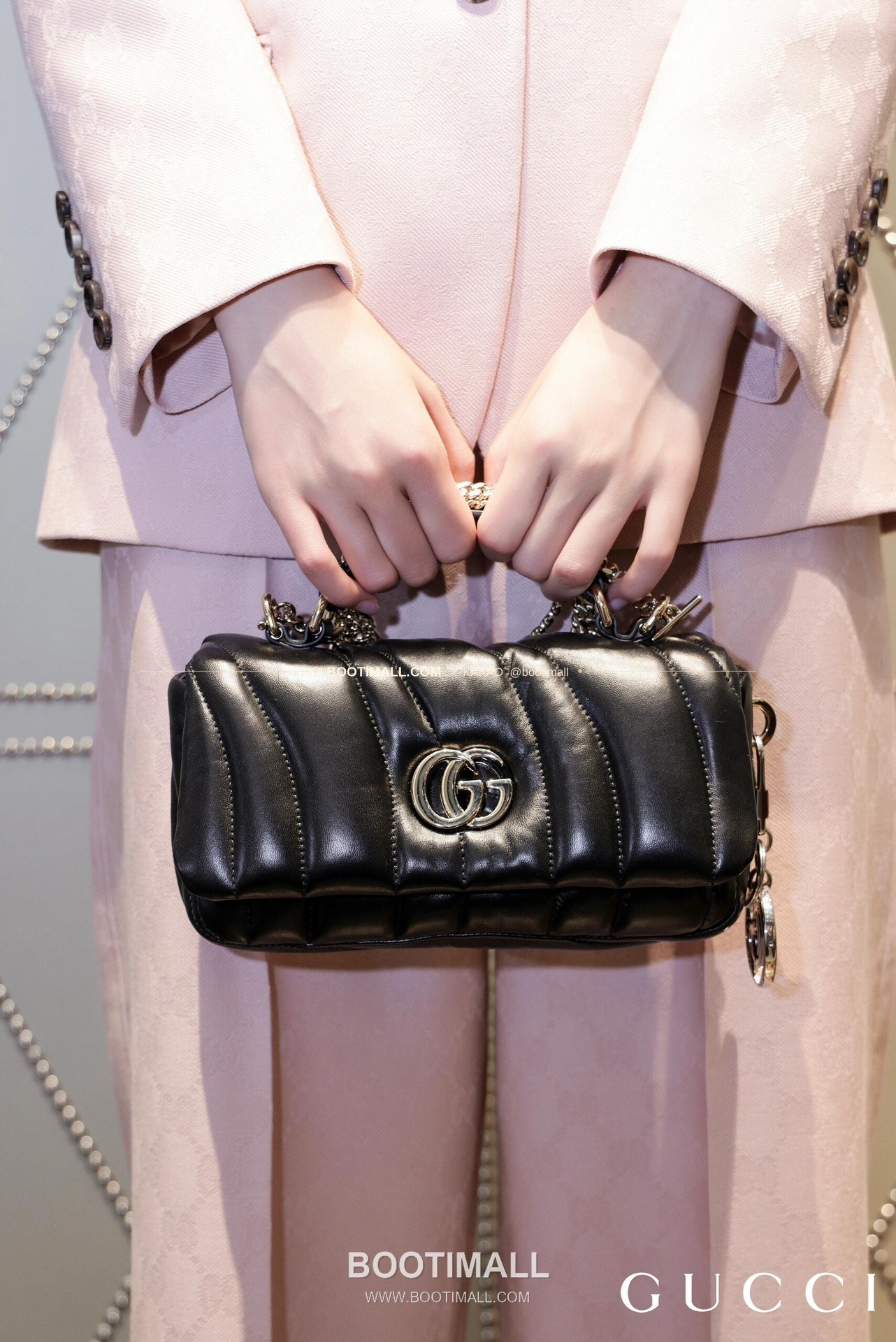 구찌 카프스킨 자수 슬림 숄더백 Gucci Calfskin Embroidered Slim Shoulder Bag 806017 21.1cm 3