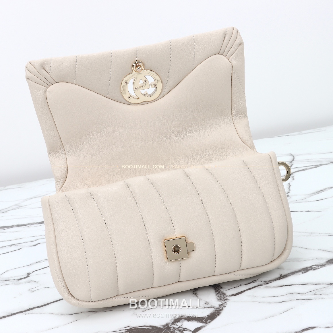 구찌 카프스킨 자수 슬림 숄더백 Gucci Calfskin Embroidered Slim Shoulder Bag 806017 21.1cm 15