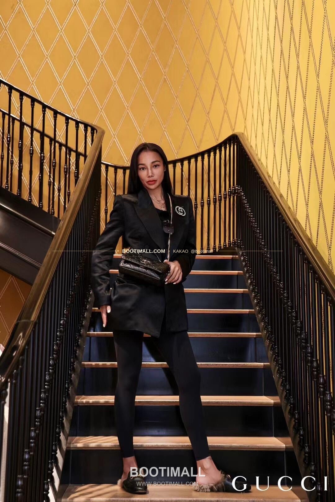 구찌 카프스킨 자수 슬림 숄더백 Gucci Calfskin Embroidered Slim Shoulder Bag 806017 21.1cm 5