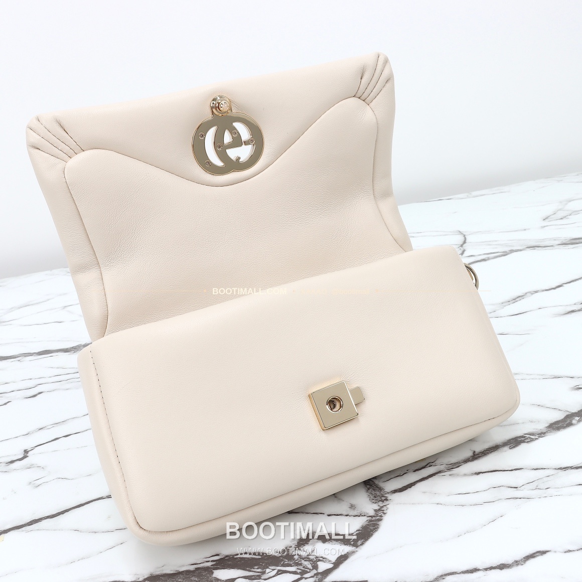 구찌 카프스킨 슬림 숄더백 Gucci Calfskin Slim Shoulder Bag 806017 21.1cm 18