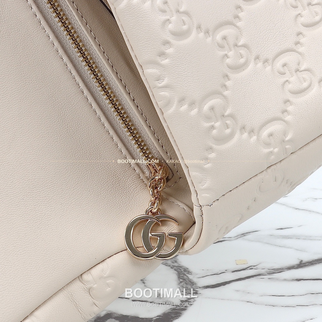 구찌 화이트 엠보싱 카프스킨 슬림 숄더백 Gucci White Embossed Calfskin Slim Shoulder Bag 806017 21cm 7