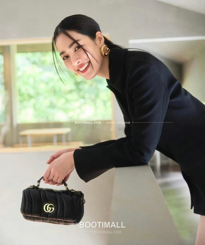 구찌 화이트 엠보싱 카프스킨 슬림 숄더백 Gucci White Embossed Calfskin Slim Shoulder Bag 806017 21cm 1