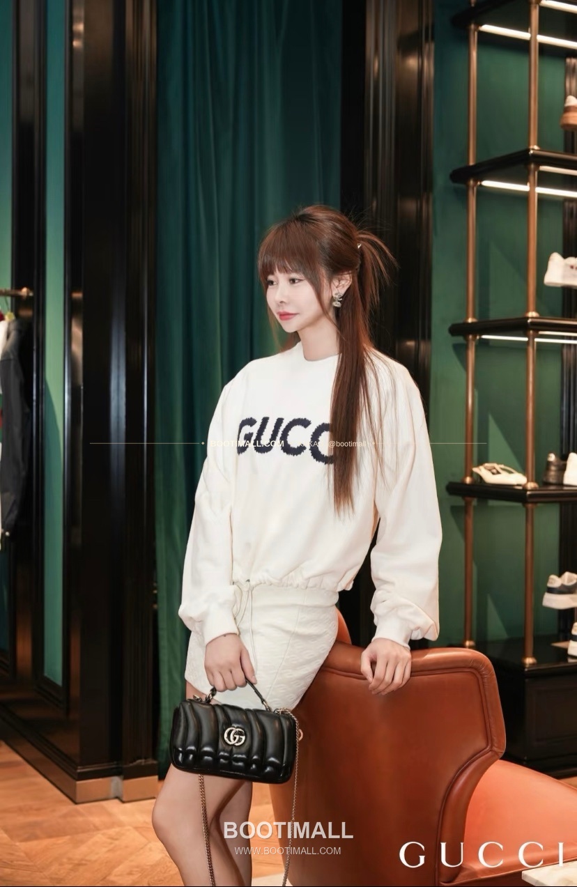 구찌 화이트 엠보싱 카프스킨 슬림 숄더백 Gucci White Embossed Calfskin Slim Shoulder Bag 806017 21cm 8