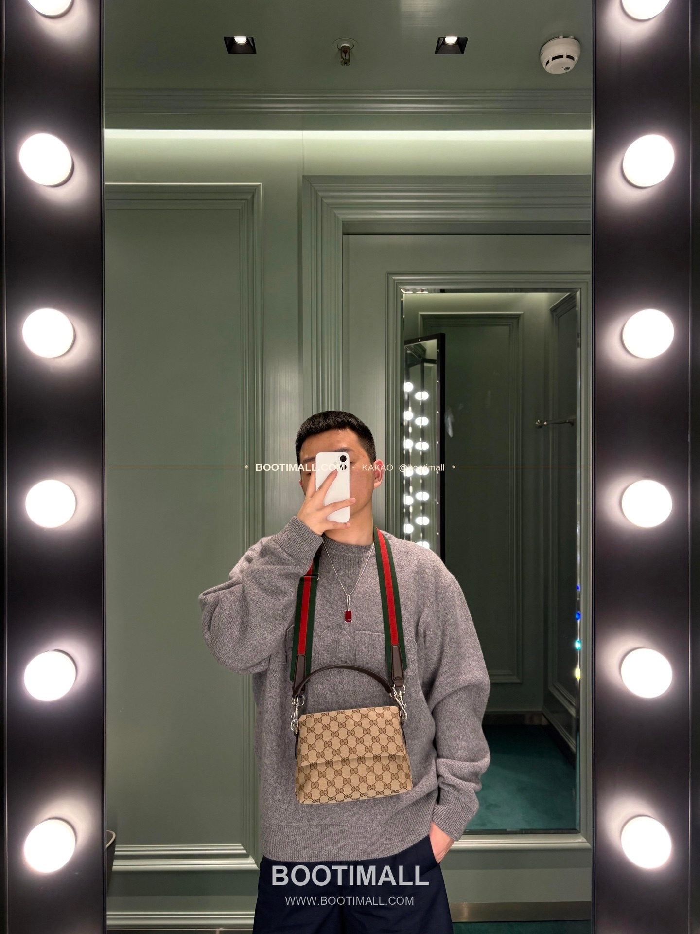 구찌 캔버스 레더 트림 미니 숄더백 Gucci Canvas Leather Trim Mini Shoulder Bag 821617 19cm 9