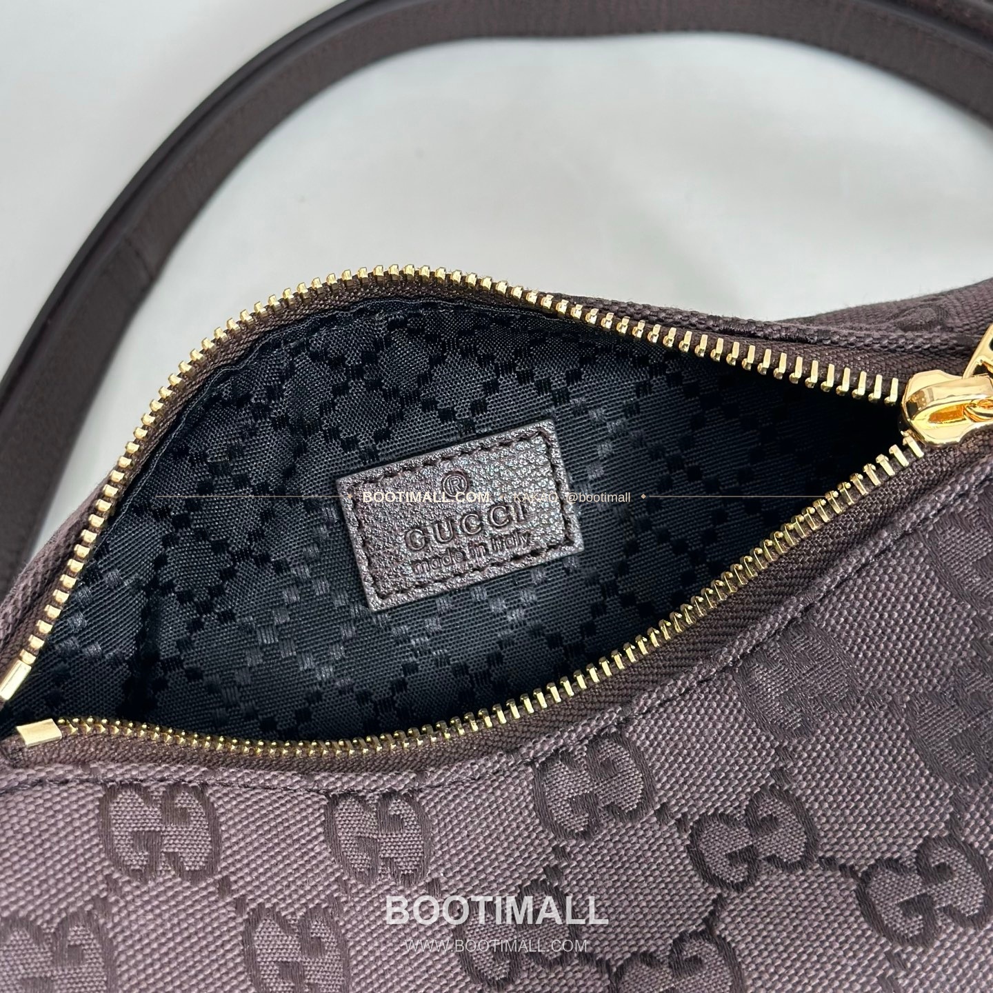 구찌 다크브라운 캔버스 레더 트림 미니 숄더백 Gucci Dark Brown Canvas Leather Trim Mini Shoulder Bag 860784 19.5cm 9