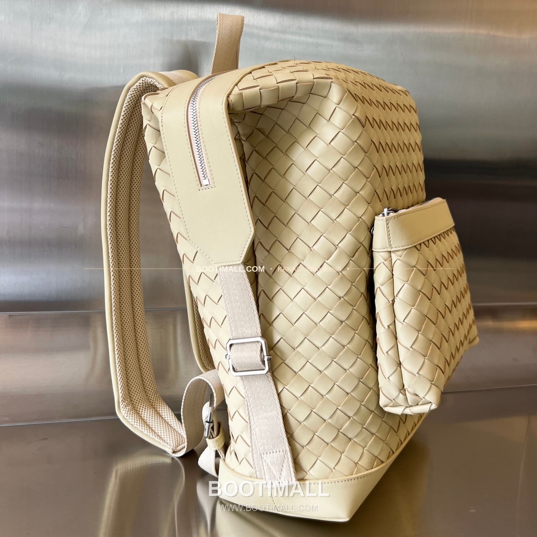 보테가베네타 인트레치아토 카프스킨 백팩 Bottega Veneta Intrecciato Calfskin Backpack 653118 42cm 2