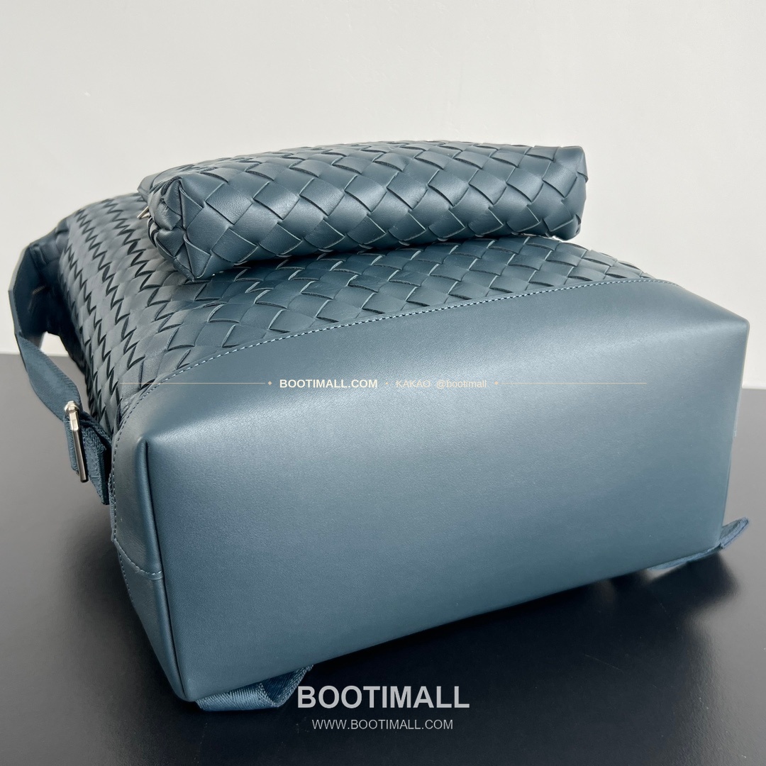 보테가베네타 인트레치아토 카프스킨 백팩 Bottega Veneta Intrecciato Calfskin Backpack 653118 42cm 4