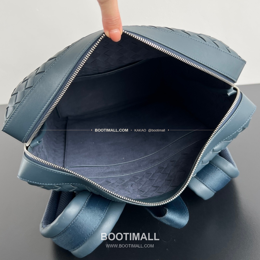 보테가베네타 인트레치아토 카프스킨 백팩 Bottega Veneta Intrecciato Calfskin Backpack 653118 42cm 5