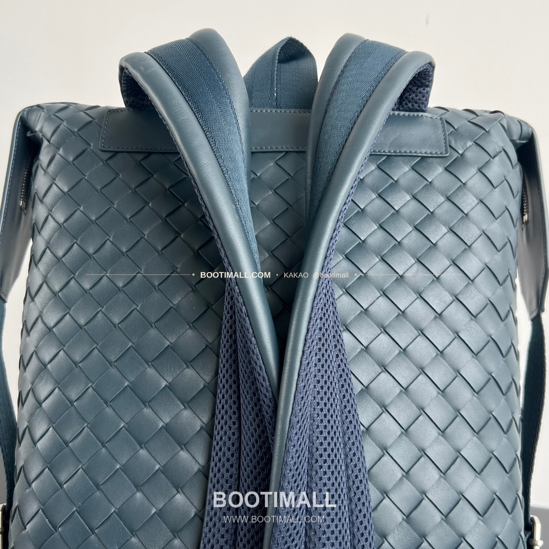 보테가베네타 인트레치아토 카프스킨 백팩 Bottega Veneta Intrecciato Calfskin Backpack 653118 42cm 6
