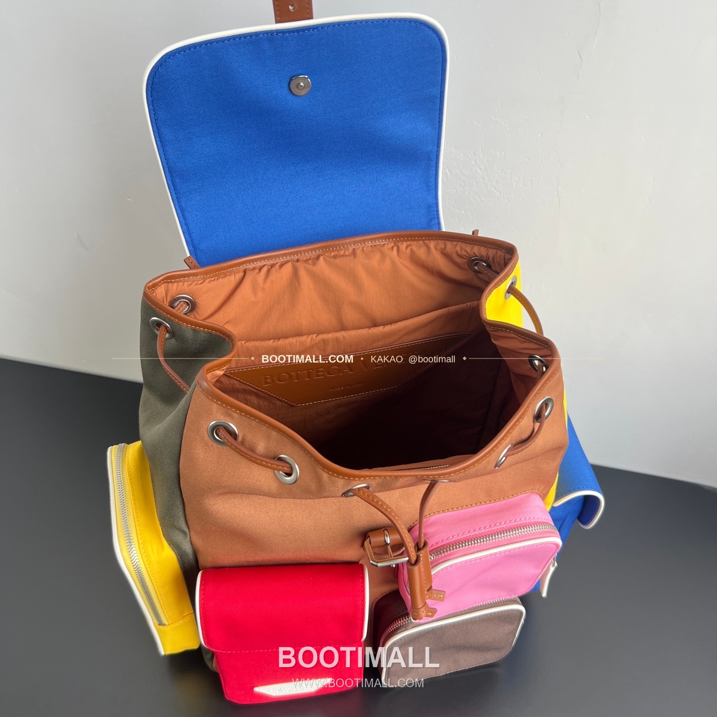 보테가베네타 크로스로드 멀티컬러 나일론 멀티포켓 백팩 Bottega Veneta Crossroad Multicolor Nylon Multi Pocket Backpack 837377 42cm 4