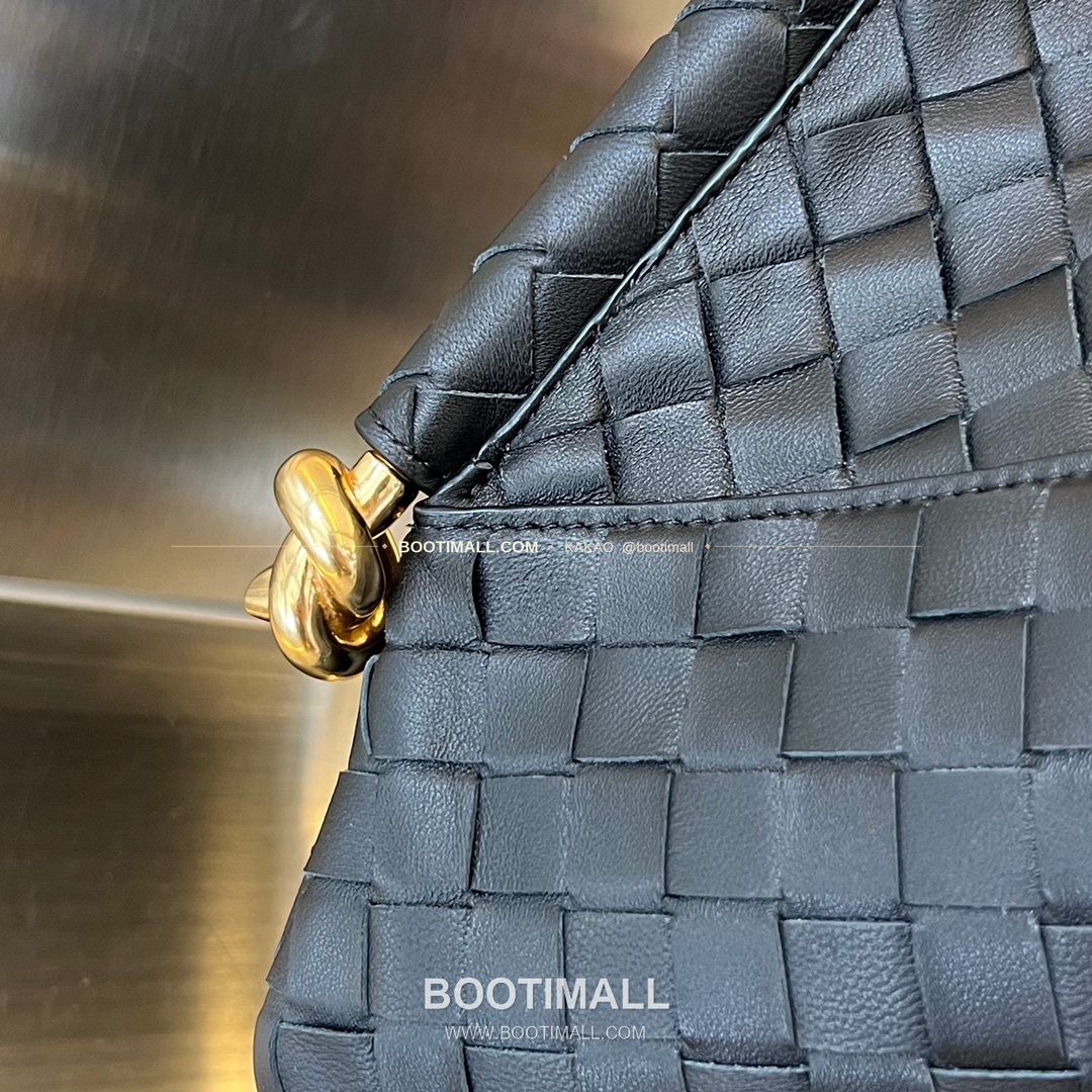 보테가베네타 인트레치아토 램스킨 구조 토트백 Bottega Veneta Intrecciato Lambskin Structured Tote Bag 740990 44cm 4