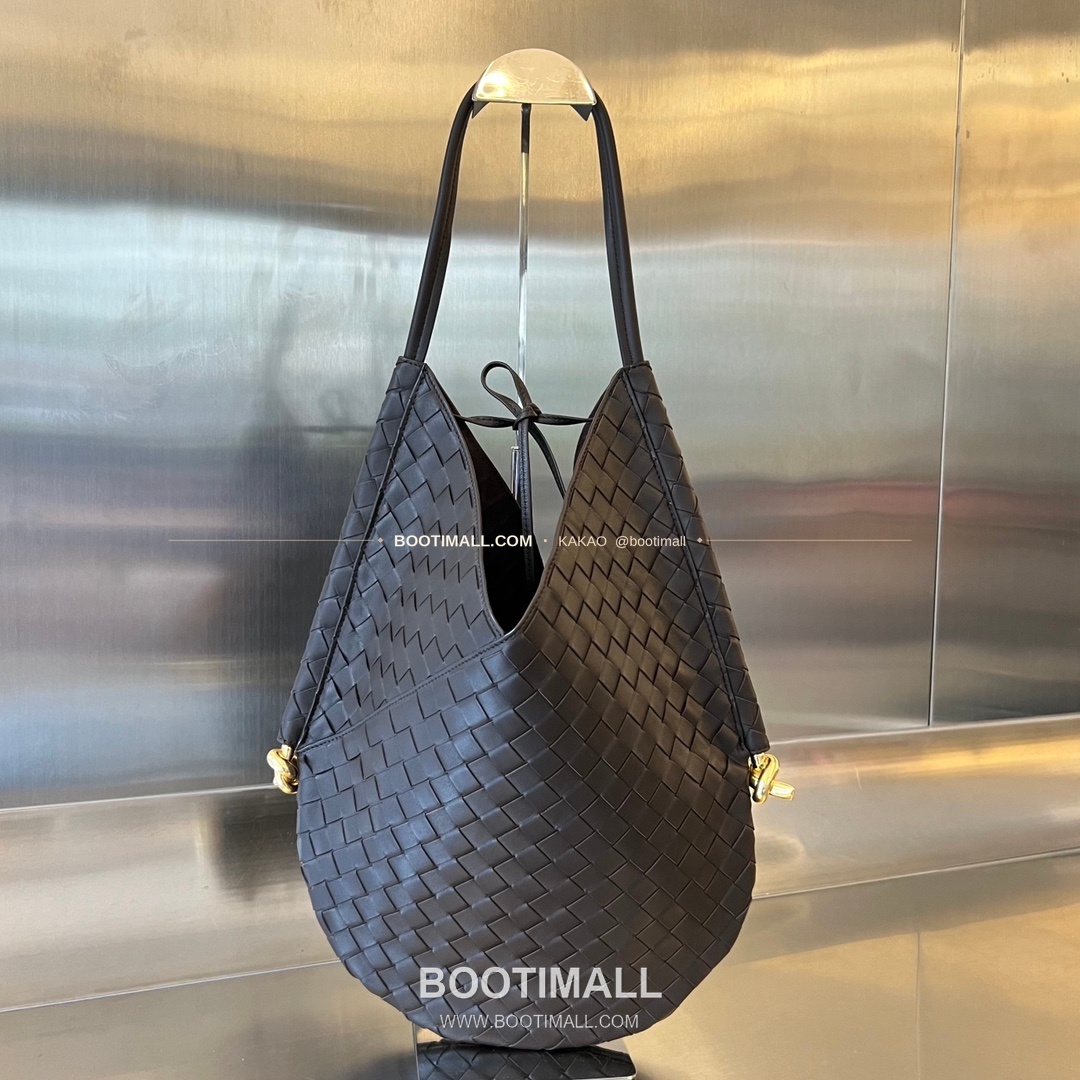 보테가베네타 인트레치아토 램스킨 구조 토트백 Bottega Veneta Intrecciato Lambskin Structured Tote Bag 740990 44cm 1