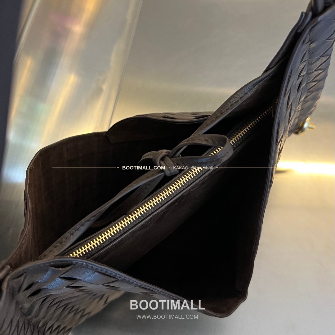 보테가베네타 인트레치아토 램스킨 구조 토트백 Bottega Veneta Intrecciato Lambskin Structured Tote Bag 740990 44cm 5