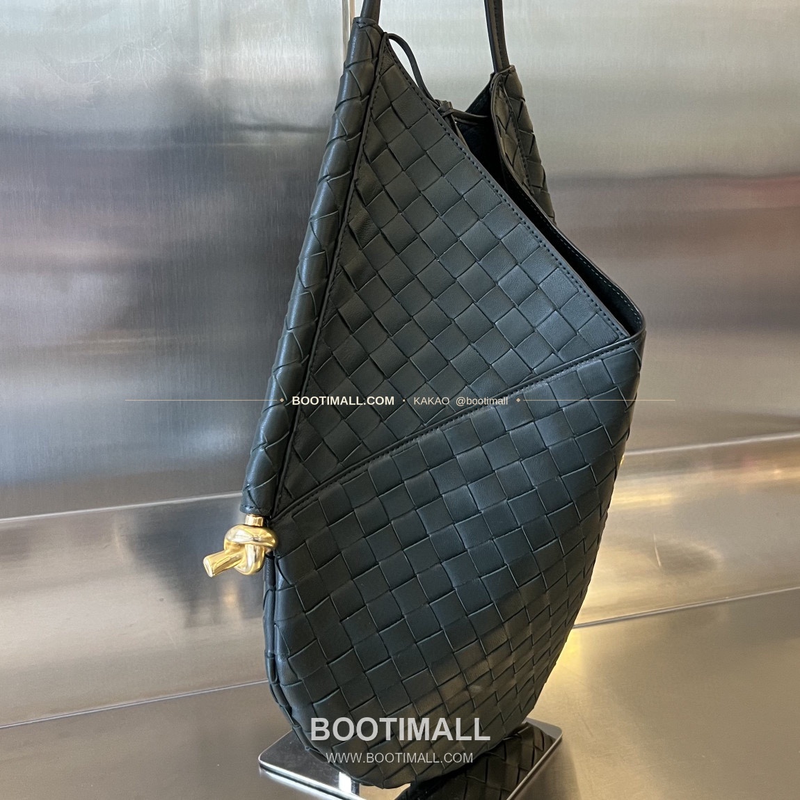 보테가베네타 인트레치아토 램스킨 구조 토트백 Bottega Veneta Intrecciato Lambskin Structured Tote Bag 740990 44cm 2