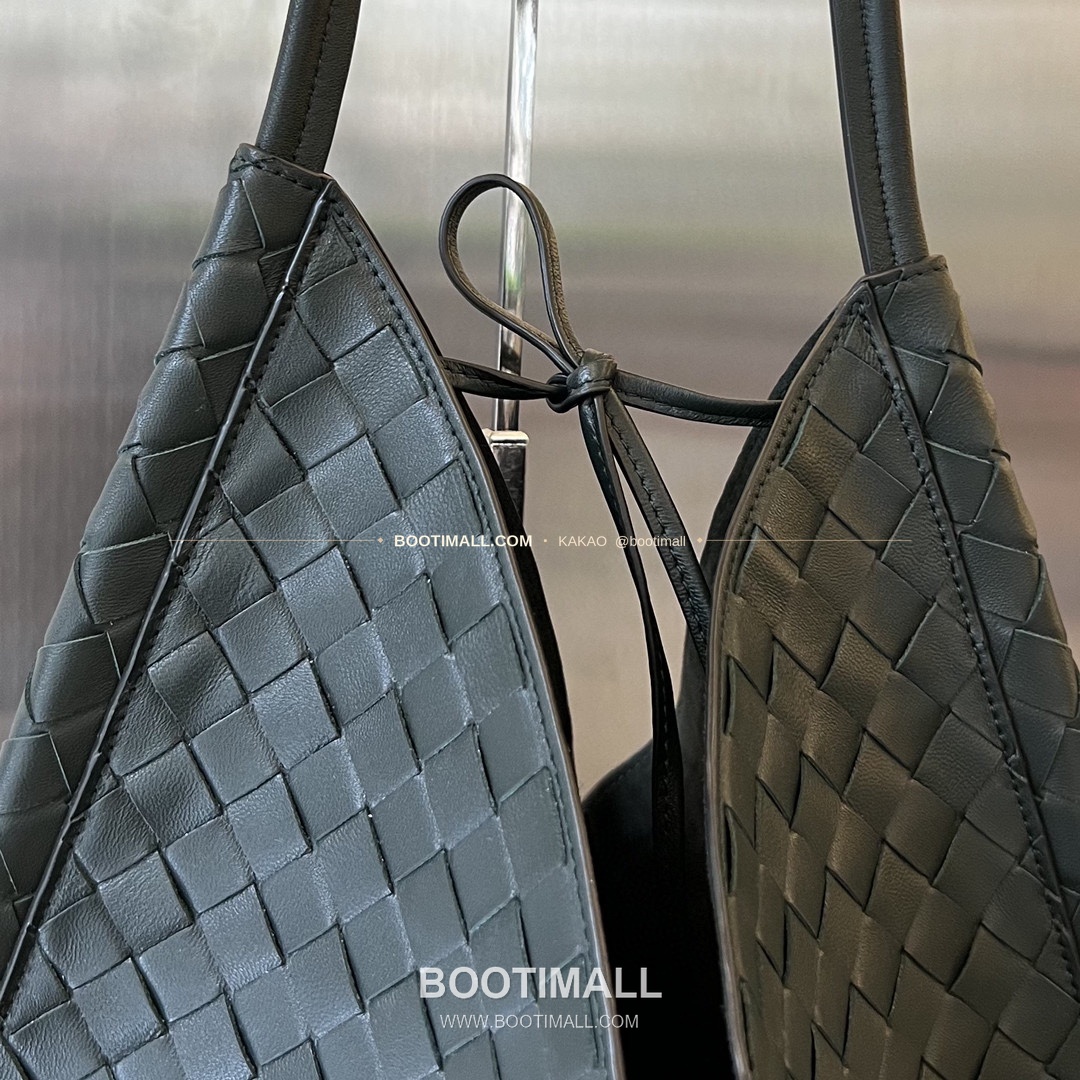 보테가베네타 인트레치아토 램스킨 구조 토트백 Bottega Veneta Intrecciato Lambskin Structured Tote Bag 740990 44cm 3