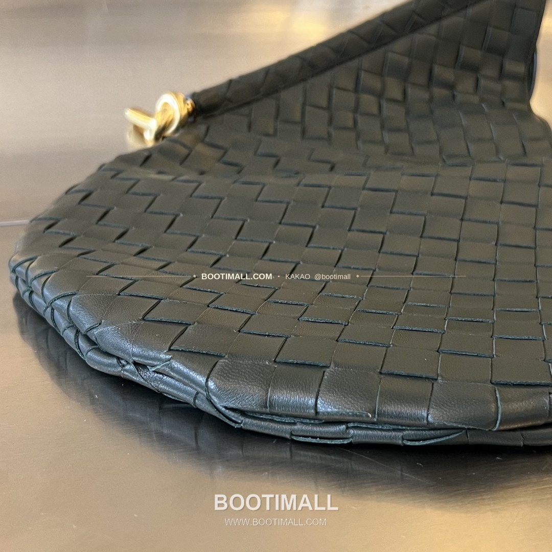 보테가베네타 인트레치아토 램스킨 구조 토트백 Bottega Veneta Intrecciato Lambskin Structured Tote Bag 740990 44cm 6