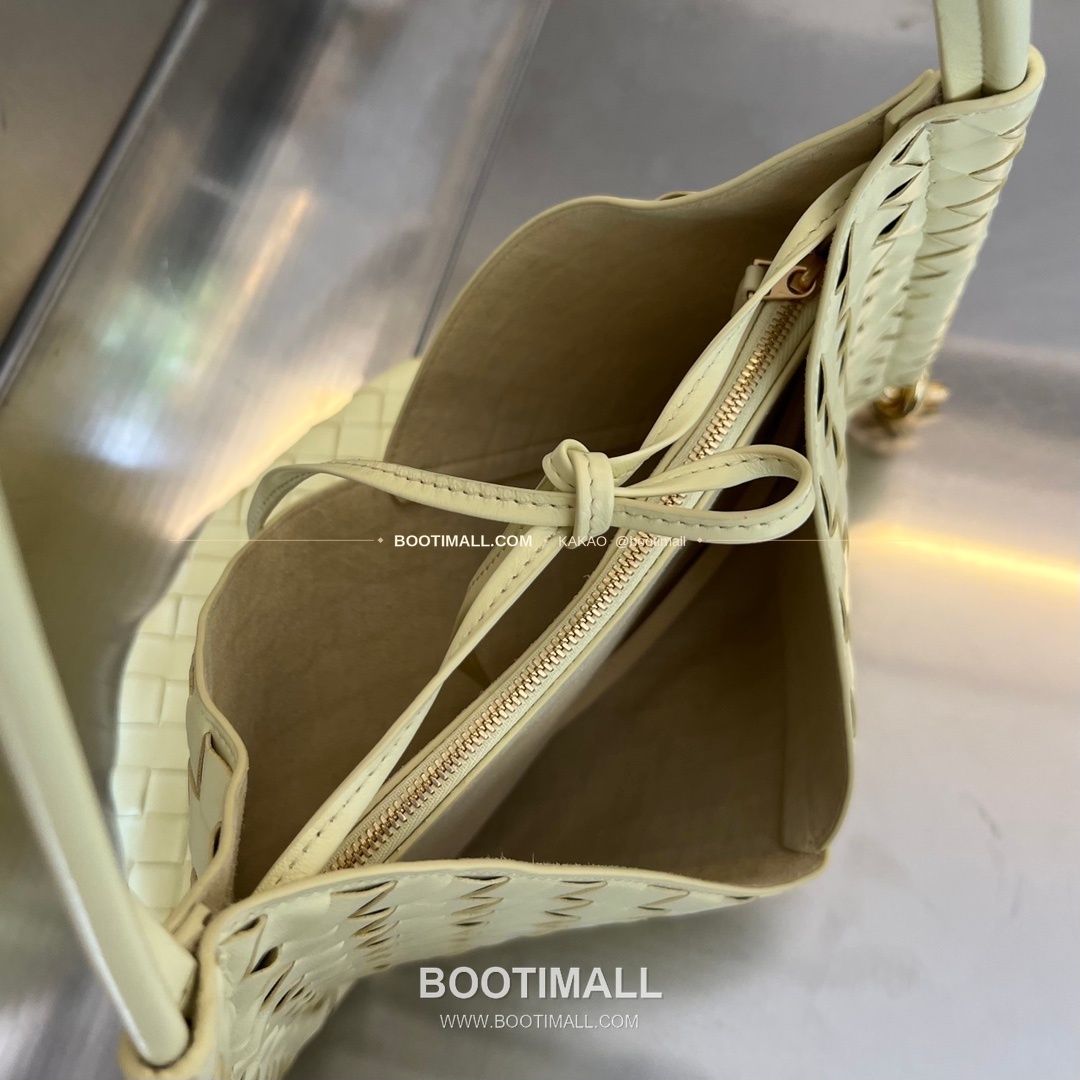 보테가베네타 인트레치아토 램스킨 구조 토트백 Bottega Veneta Intrecciato Lambskin Structured Tote Bag 740990 44cm 5