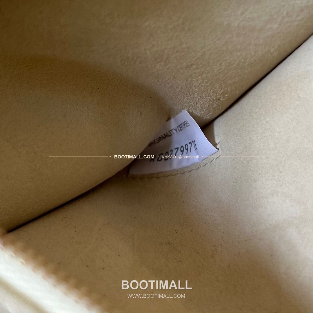 보테가베네타 인트레치아토 램스킨 구조 토트백 Bottega Veneta Intrecciato Lambskin Structured Tote Bag 740990 44cm 9