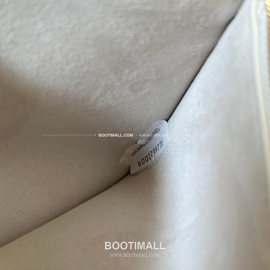 보테가베네타 인트레치아토 램스킨 구조 토트백 Bottega Veneta Intrecciato Lambskin Structured Tote Bag 740990 44cm 9