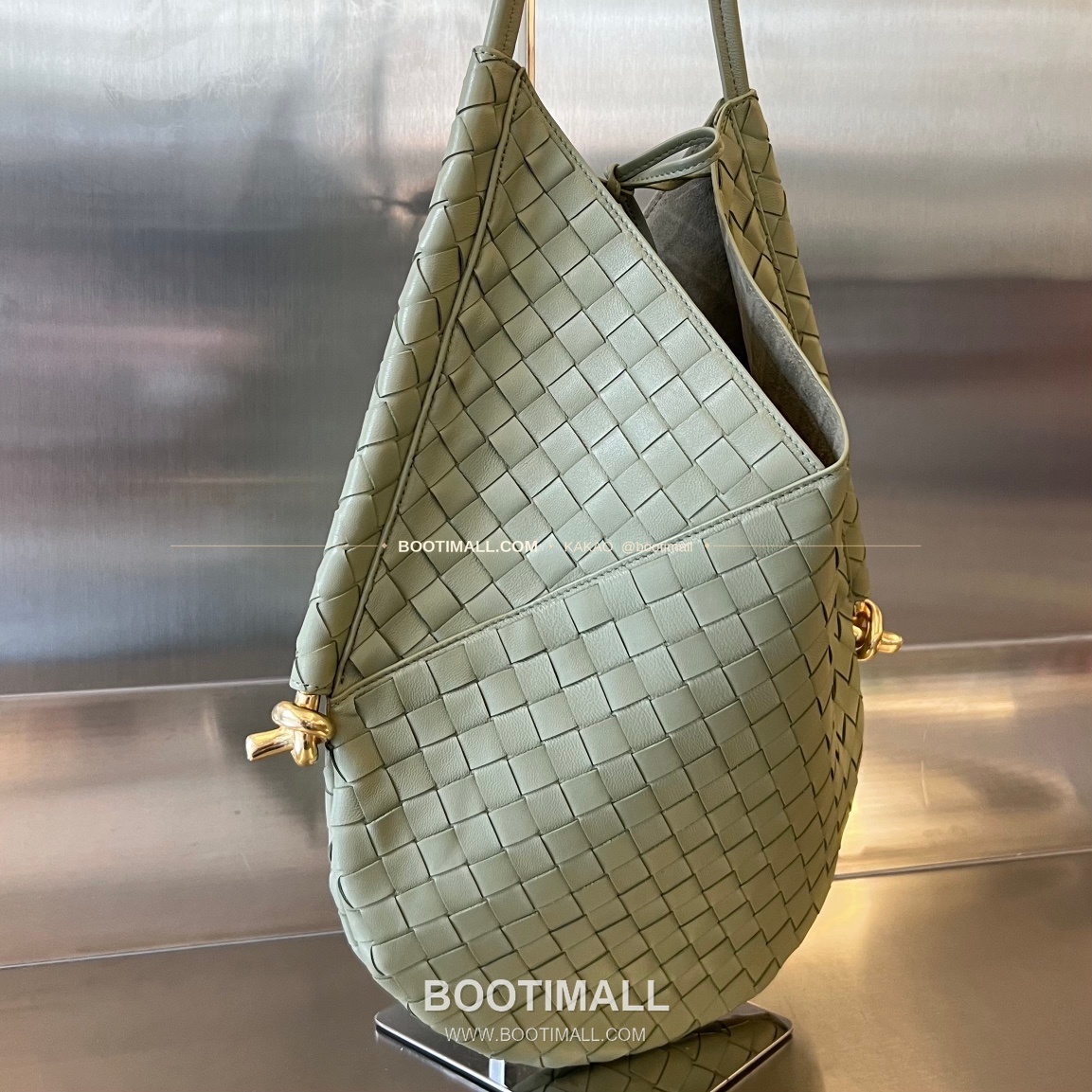보테가베네타 인트레치아토 램스킨 구조 토트백 Bottega Veneta Intrecciato Lambskin Structured Tote Bag 740990 44cm 2
