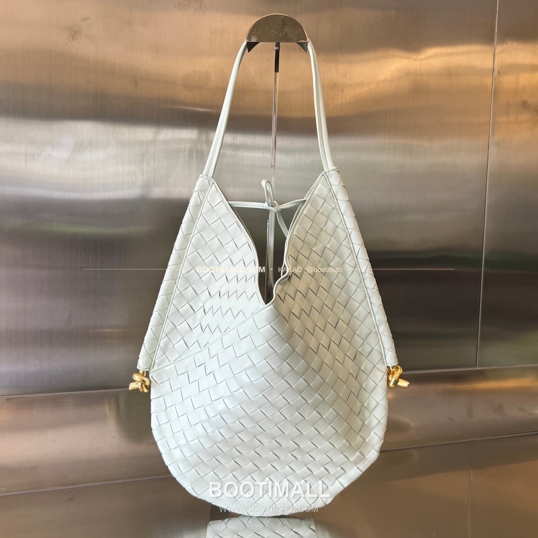 보테가베네타 인트레치아토 램스킨 구조 토트백 Bottega Veneta Intrecciato Lambskin Structured Tote Bag 740990 44cm 1