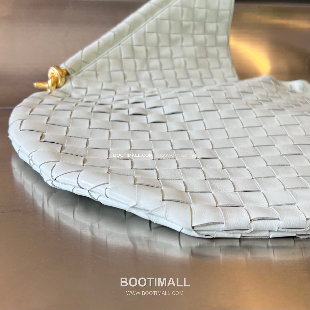 보테가베네타 인트레치아토 램스킨 구조 토트백 Bottega Veneta Intrecciato Lambskin Structured Tote Bag 740990 44cm 3