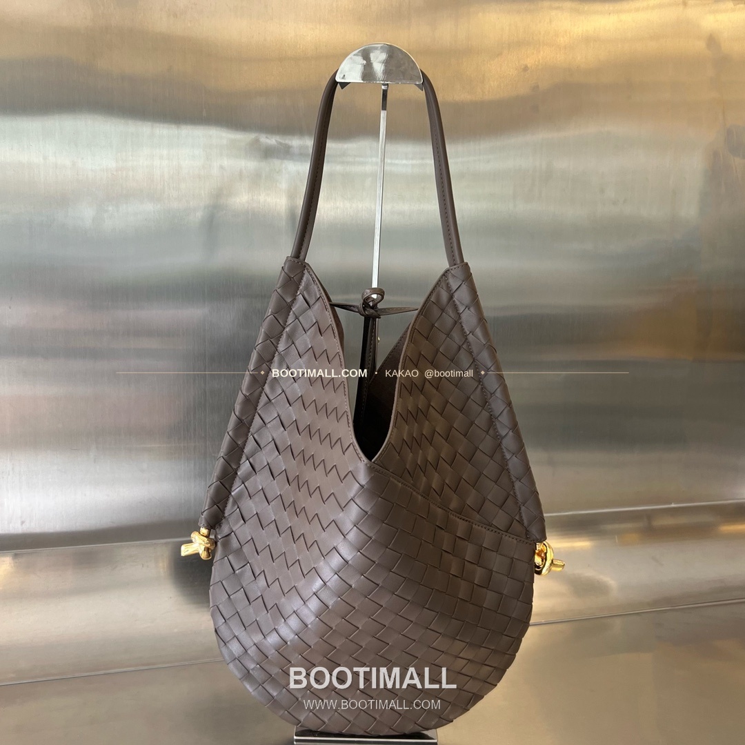 보테가베네타 인트레치아토 램스킨 구조 토트백 Bottega Veneta Intrecciato Lambskin Structured Tote Bag 740990 44cm 1