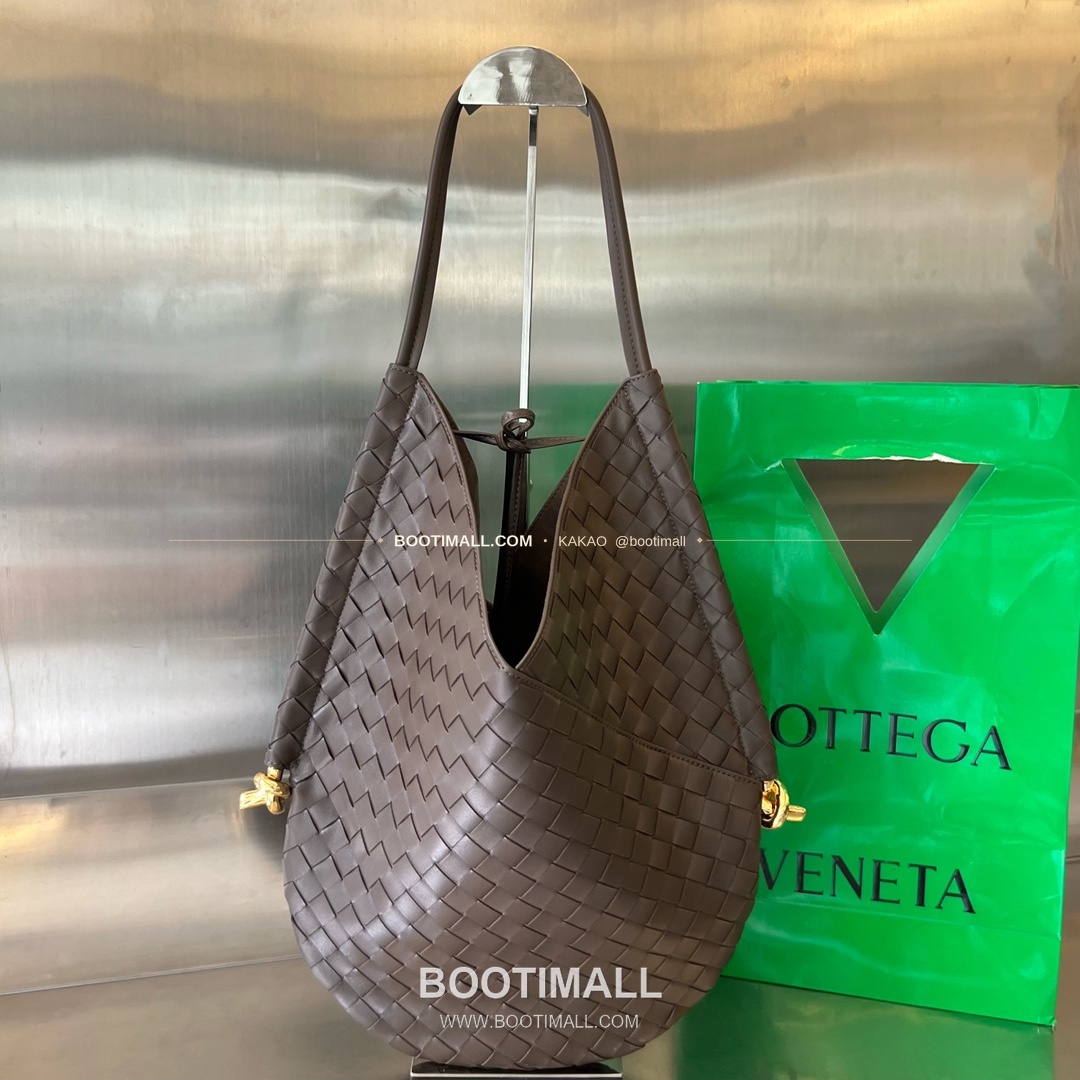 보테가베네타 인트레치아토 램스킨 구조 토트백 Bottega Veneta Intrecciato Lambskin Structured Tote Bag 740990 44cm 11